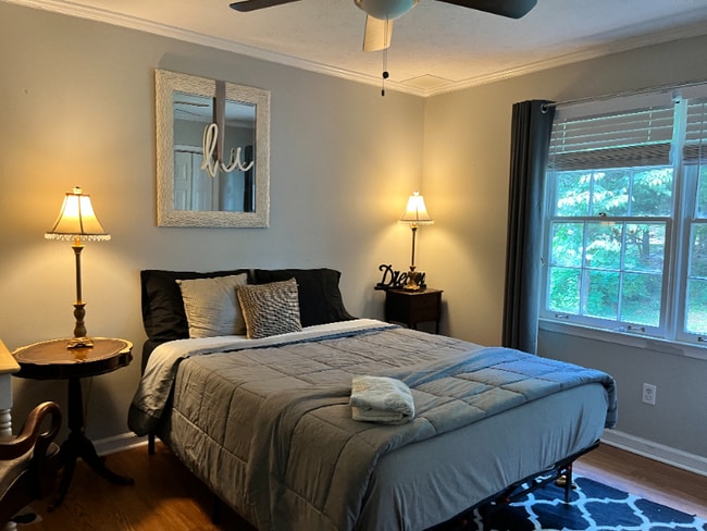 property at 2020 Sunrise Cir