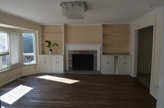 23 Brentmoor Ct in St. Charles, MO - Building Photo - Building Photo