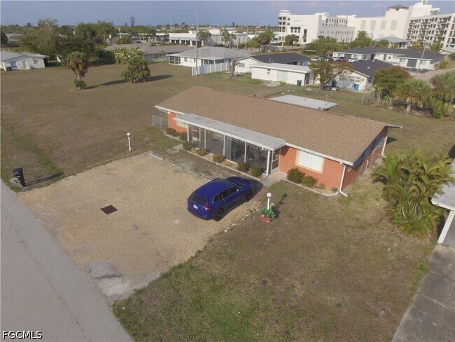 4819 Marine Dr in Cape Coral, FL - Building Photo - Building Photo