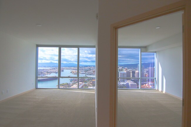 555 S King St in Honolulu, HI - Building Photo - Building Photo