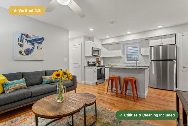 Furnished Bedroom with Private Bath in Cha