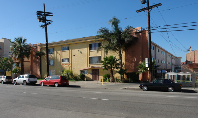 Jade Apartments in North Hills, CA - Building Photo - Building Photo