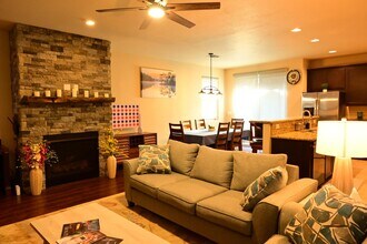 2943 S Pardo Calle in Flagstaff, AZ - Building Photo - Building Photo