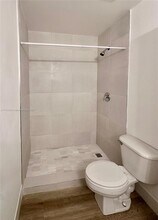 4724 NW 114th Ave-Unit -202 in Doral, FL - Building Photo - Building Photo