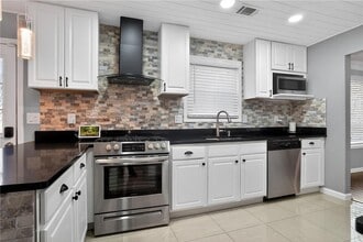 1234 Carriage Trace Cir in Stone Mountain, GA - Foto de edificio - Building Photo