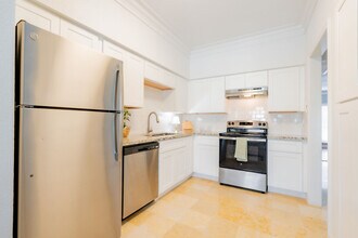 The Palms at Memorial Apartments in Houston, TX - Foto de edificio - Building Photo