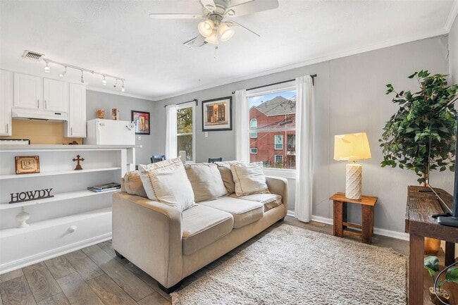 property at 1412 Michigan St