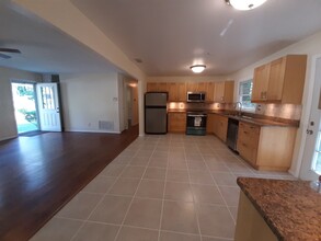 2955 Fantasy Ln in Decatur, GA - Building Photo - Building Photo