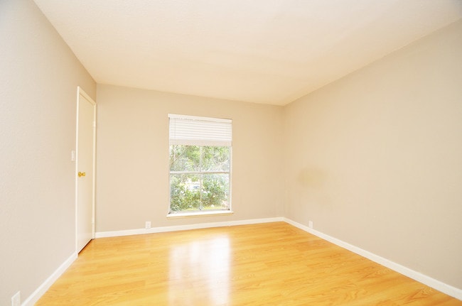 17230 Imperial Valley Dr in Houston, TX - Foto de edificio - Building Photo