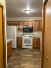 131 23rd Ave SE, Unit D in Puyallup, WA - Building Photo - Building Photo