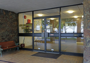 Collingwood Towers in Vancouver, BC - Building Photo - Lobby