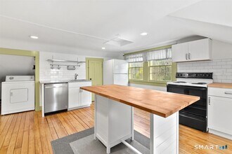 185 Main St in Farmington, CT - Building Photo - Building Photo