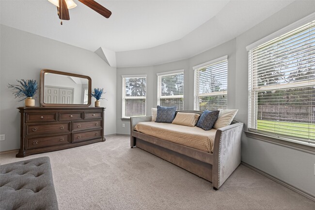 6 Log House Ct