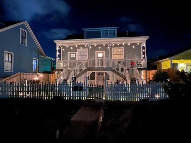 1322 Avenue L in Galveston, TX - Building Photo - Building Photo