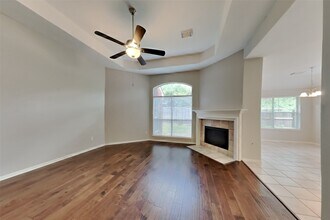 18 Vista Mill Pl in Spring, TX - Building Photo - Building Photo