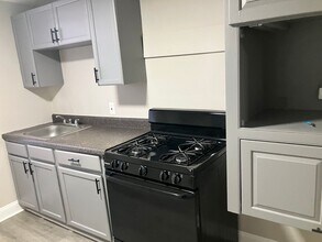 116 N Port St in Baltimore, MD - Building Photo - Building Photo