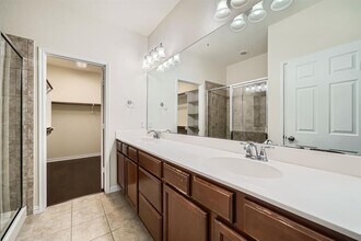 16001 Hampton Bliss Trce in Austin, TX - Building Photo - Building Photo