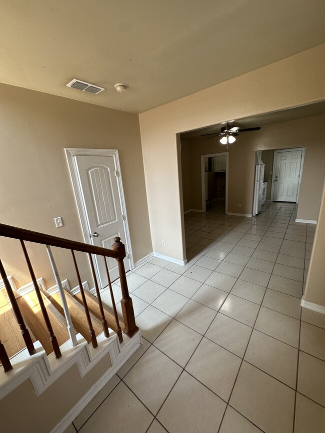 1020 Jesse St, Unit 2 in Weslaco, TX - Building Photo - Building Photo