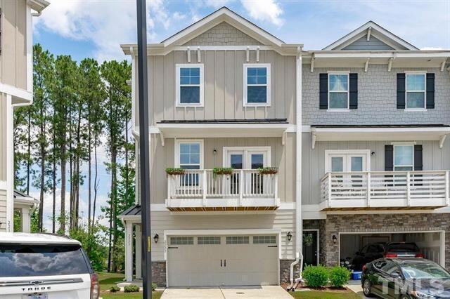 property at 2223 Chattering Lory Ln