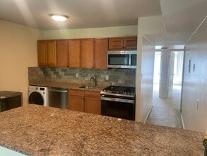 8479 Greenbelt Rd, Unit Greenbelt in Greenbelt, MD - Building Photo - Building Photo