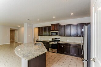 14106 Cremello Falls in San Antonio, TX - Building Photo - Building Photo