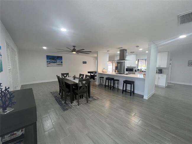 176 N Waterway Dr NW in Port Charlotte, FL - Building Photo - Building Photo