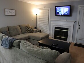 2106 Trailridge Ct in Raleigh, NC - Building Photo - Building Photo