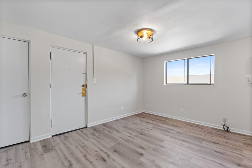 Palmyra Arms Apartments in Palmyra, NJ