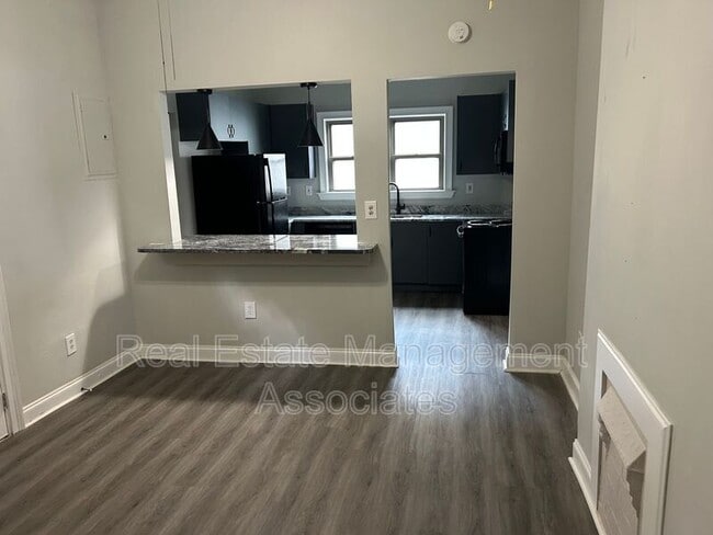 206 W Tinsley St in Griffin, GA - Building Photo - Building Photo