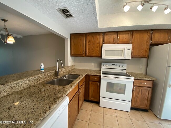 160 Cranes Lake Dr in Palm Valley, FL - Building Photo - Building Photo