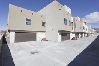 Moderno Village Apartments and Town Homes in El Paso, TX - Building Photo - Building Photo