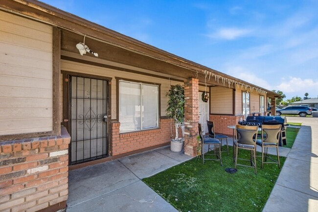 559 S Lesueur in Mesa, AZ - Building Photo - Building Photo