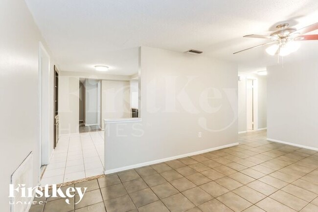 property at 10816 Leeds Rd