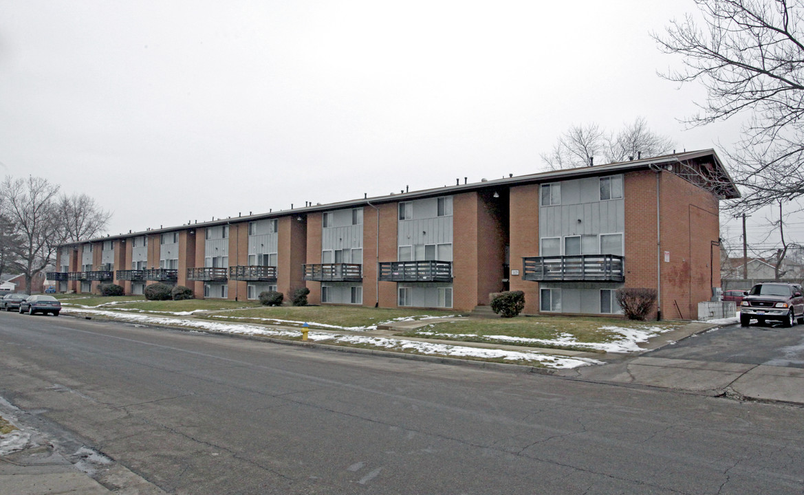 Valerie Woods Apartments in Dayton, OH - Building Photo