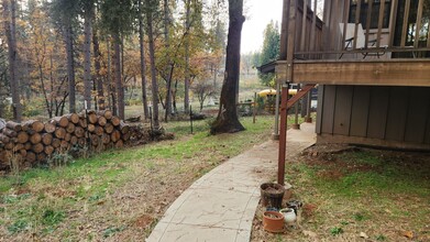 15890 Holly Davo Pl in Grass Valley, CA - Building Photo - Building Photo