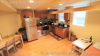 156 Magazine St, Unit #B in Cambridge, MA - Building Photo