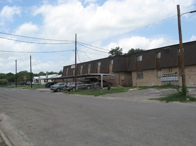 Normandy Apartments Beeville, TX Apartments For Rent
