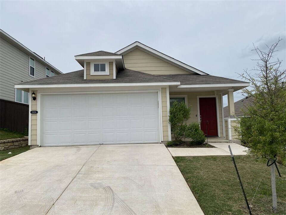 11624 Lago de Garda Dr in Austin, TX - Building Photo
