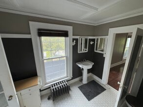 169 Paddock St, Unit Apt 4 in Watertown, NY - Building Photo - Building Photo