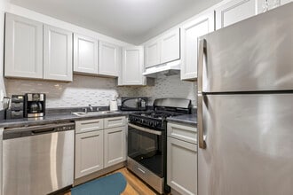 Pinewood Estates in Lindenwold, NJ - Foto de edificio - Building Photo