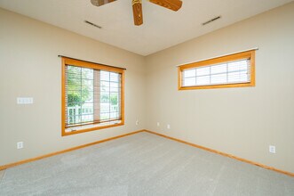 1172 S 52nd St, Unit 1172 #308 in West Des Moines, IA - Building Photo - Building Photo