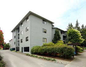 Parkview Apartments in Seattle, WA - Building Photo - Building Photo