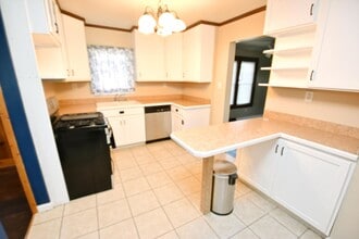 626 Donmoyer Ave in South Bend, IN - Building Photo - Building Photo