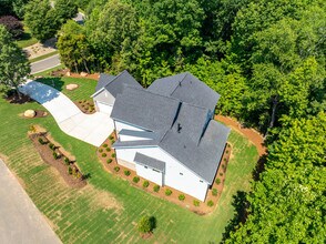 93 Lookout Ridge in Pittsboro, NC - Building Photo - Building Photo