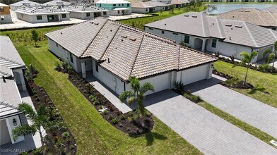 19613 Hinkley Dr in Estero, FL - Building Photo - Building Photo