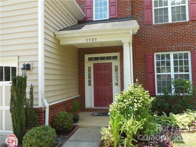 5905 Cactus Valley Rd in Charlotte, NC - Building Photo - Building Photo