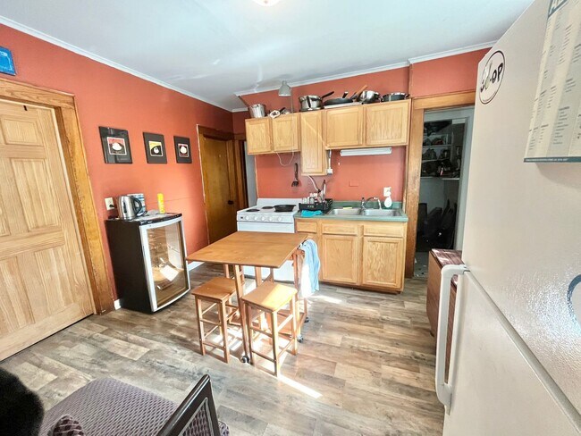 39 Hickok Pl-Unit -1 in Burlington, VT - Building Photo - Building Photo