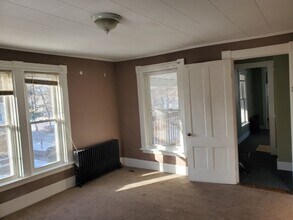 68 South St in Keene, NH - Foto de edificio - Building Photo