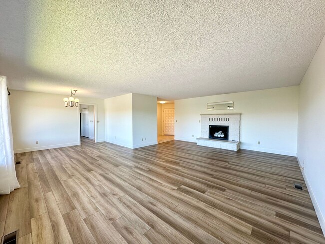 property at 3509 Highview Dr