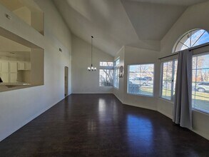 4328 Cantamar Ct in Palmdale, CA - Building Photo - Building Photo
